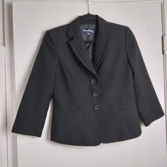 Black Textured Fabric with Feminine Flat Ribbon Ruffle Lapel Trim Sz 6P - Picture 3 of 8